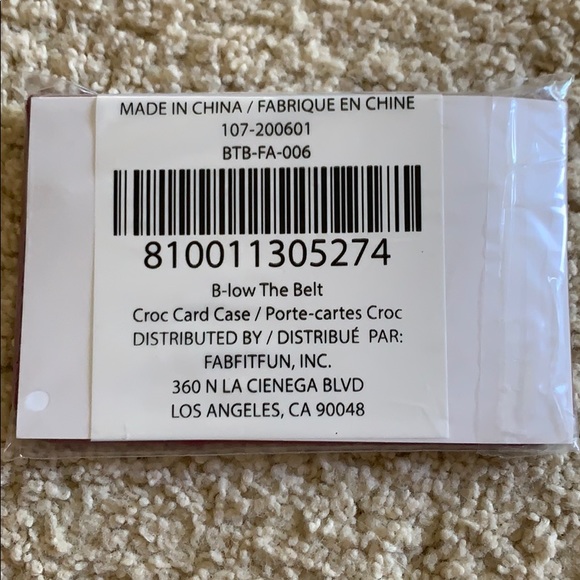 B-low the belt card case - Picture 2 of 2